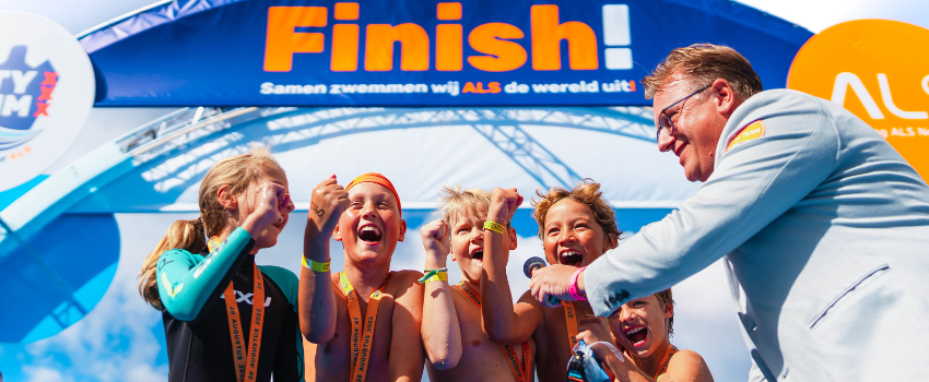 11e editie Amsterdam City Swim: zwem mee voor ALS.