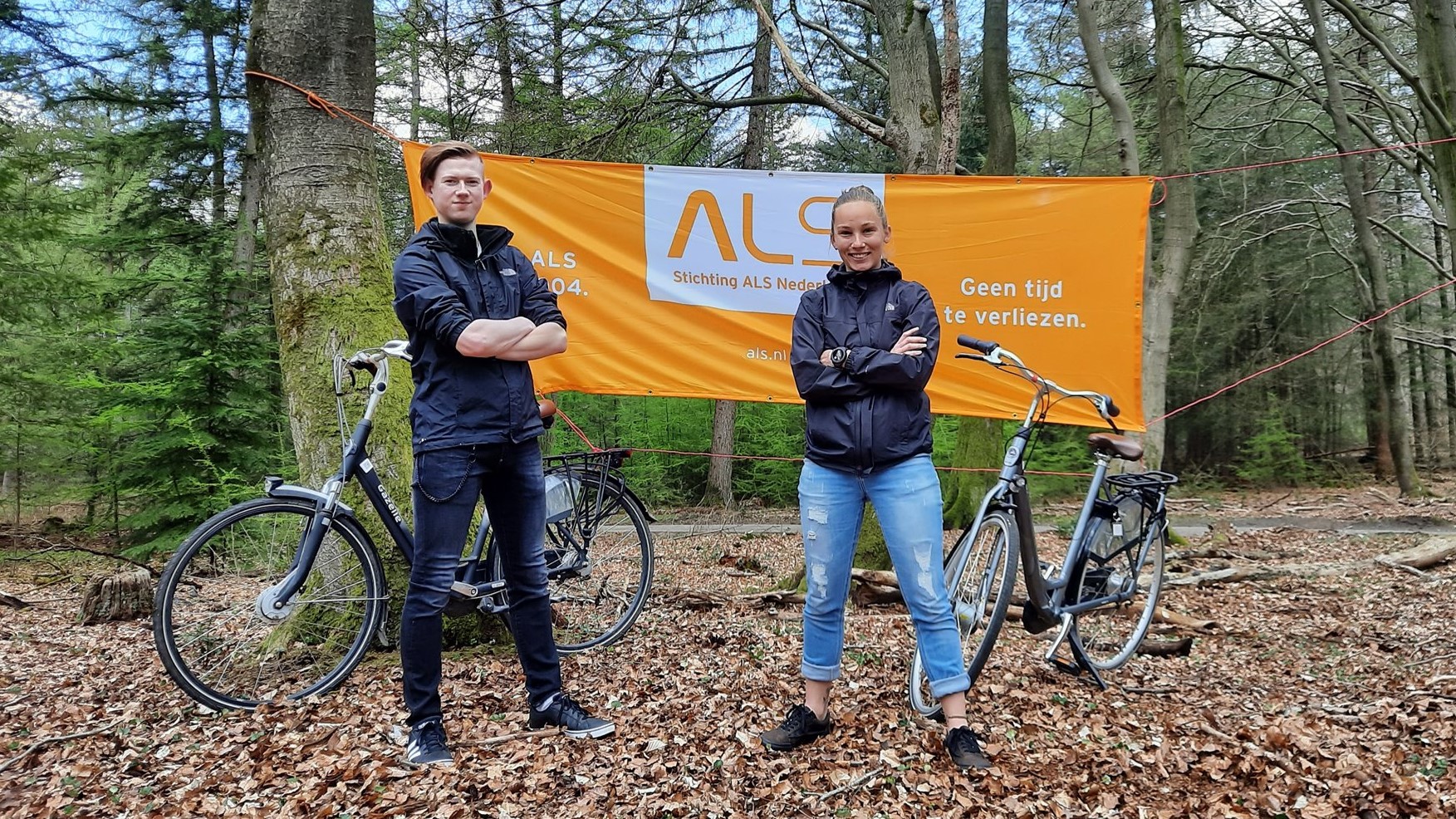 Organiseer een zwemwedstrijd en haal zoveel mogelijk geld op voor ALS door sponsoren