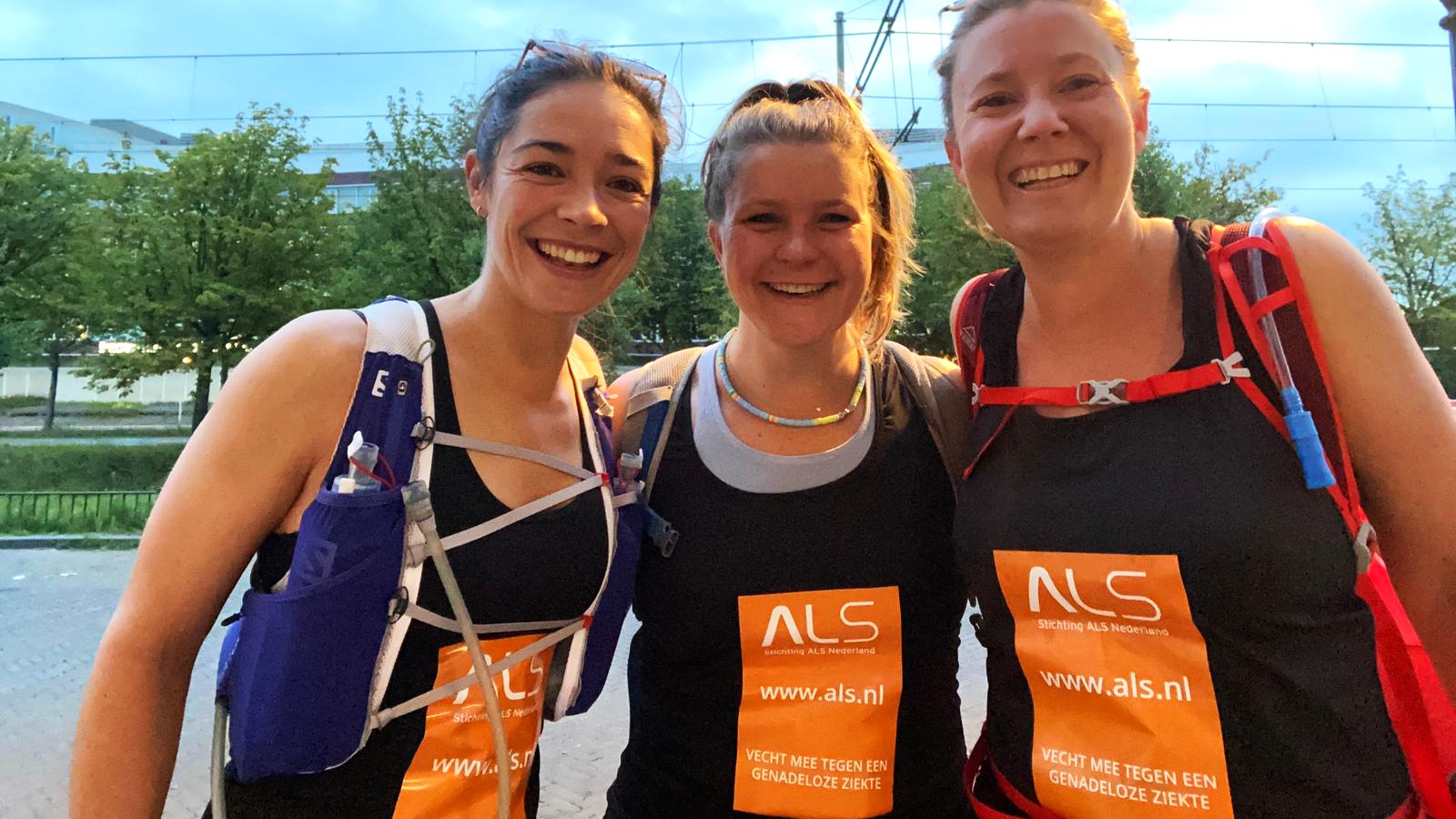 Organiseer een themarun waarbij je mensen laat sponsoren voor ALS