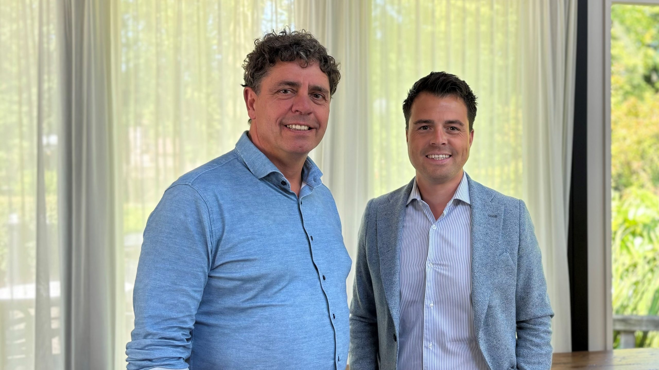 Erik Stern (branchemanager BOVAG Autowas- en Poetsbedrijven) en Frank Vekemans (voorzitter BOVAG Autowas- en Poetsbedrijven)